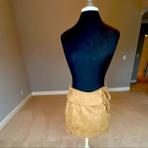 Lovers&Friends Camel Skirt. Sz M